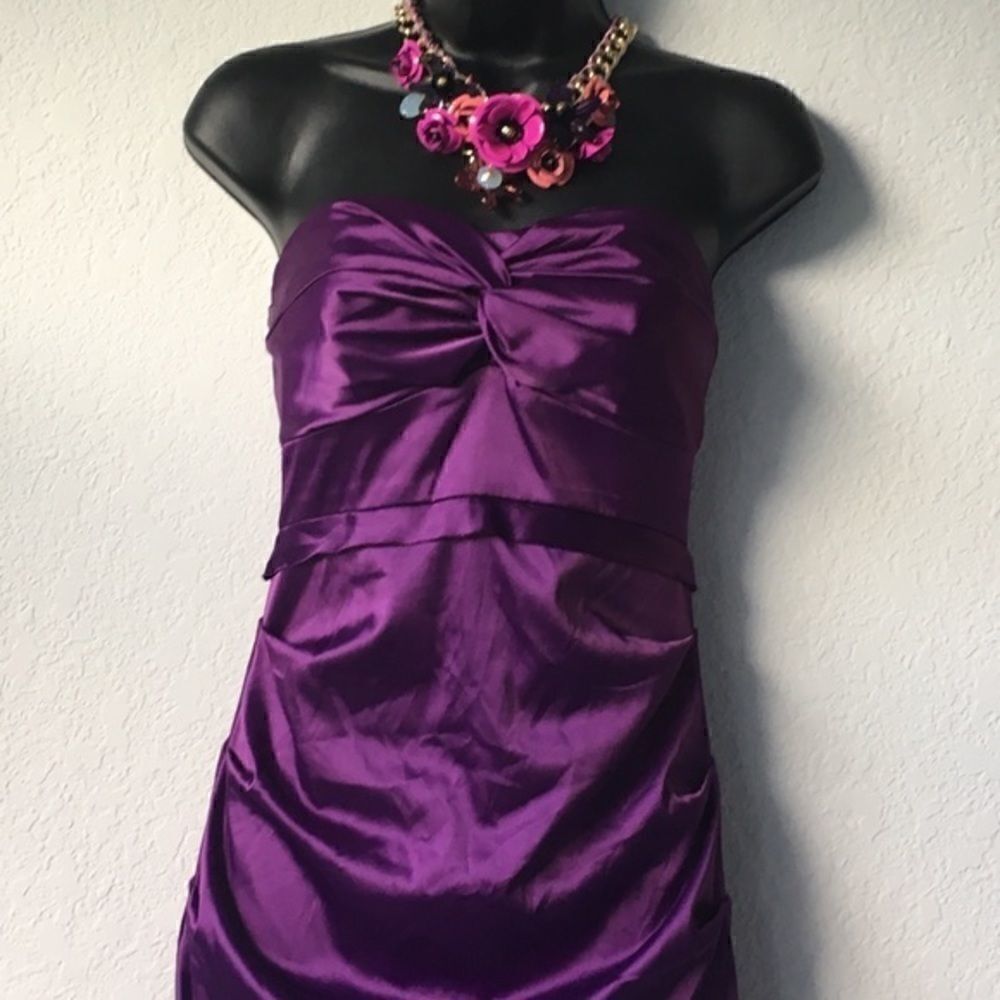 FLASH SALE Purple Flattering Dress